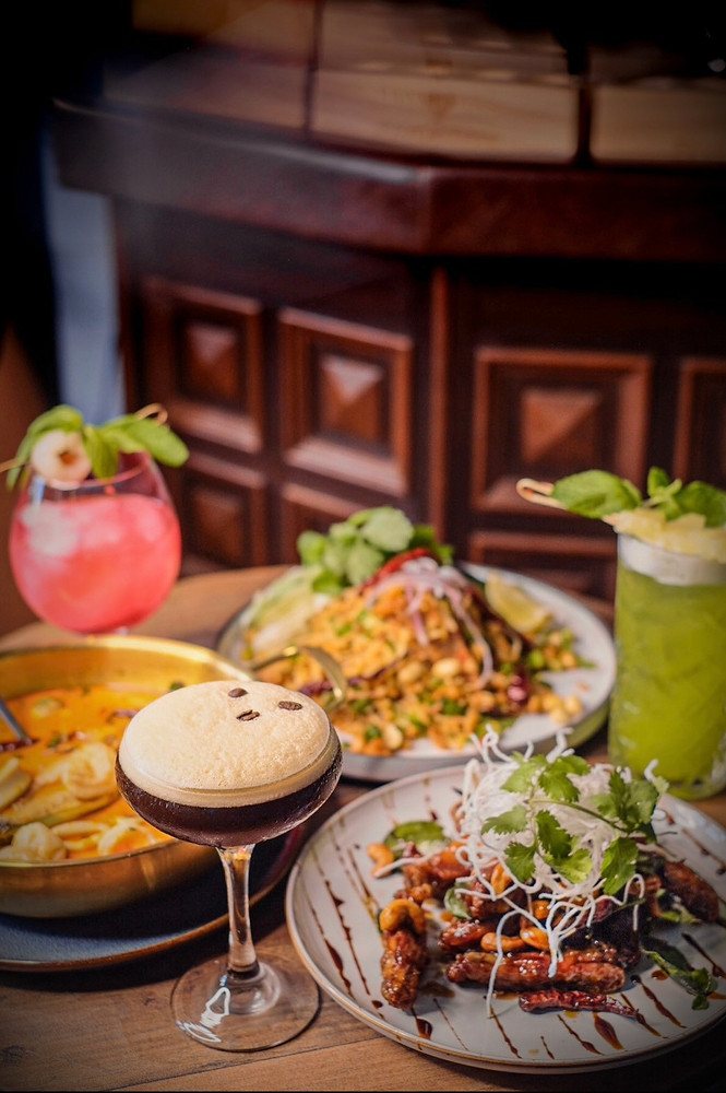 Thai sharing platter with cocktails
