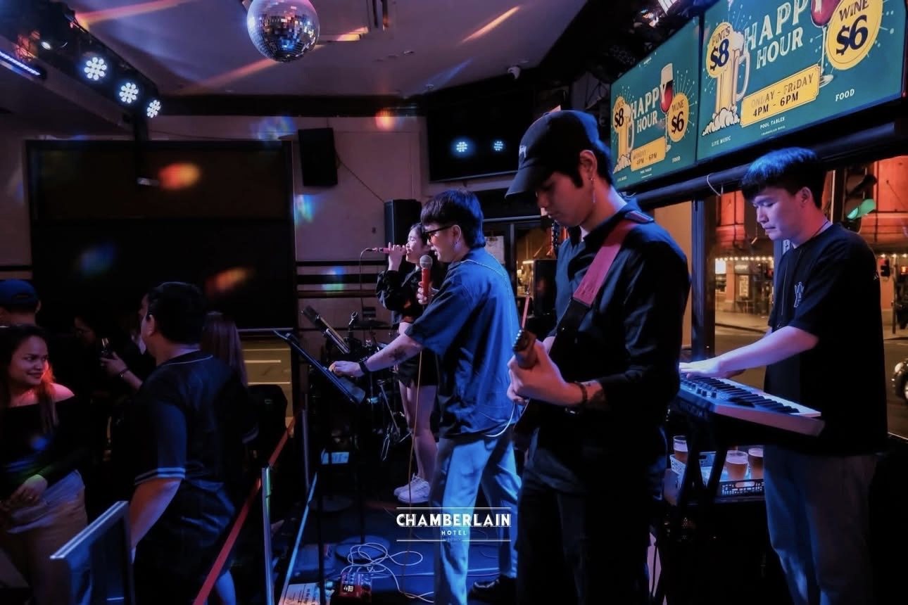 Live band at the Chamberlain